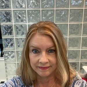 Meet your Posher, Nikki